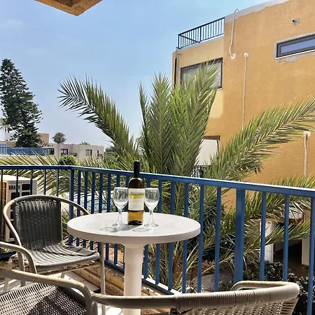 Napa Oniro Appartement Agia Napa